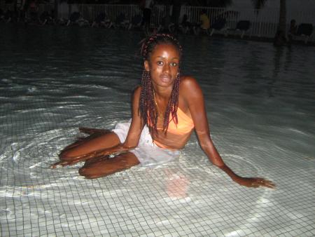 ^^^^ Mwa ^^^^